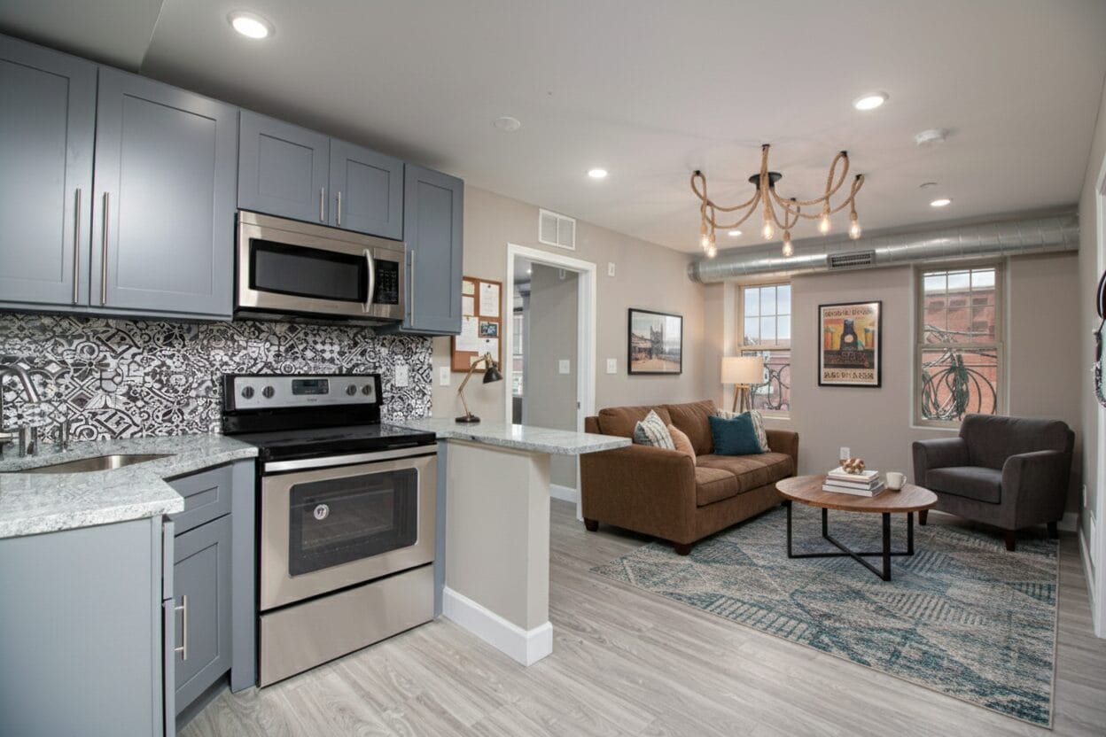 437 N 40th 4A Photos