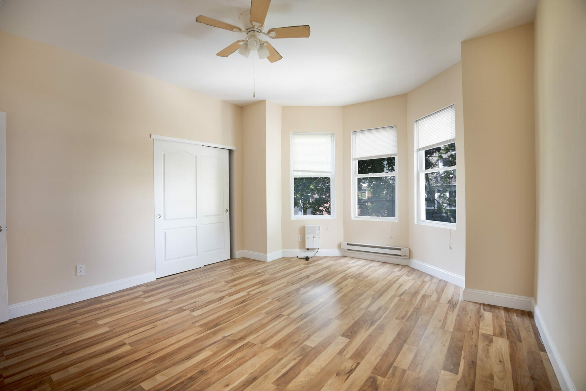 5013 Cedar Ave 2R-2