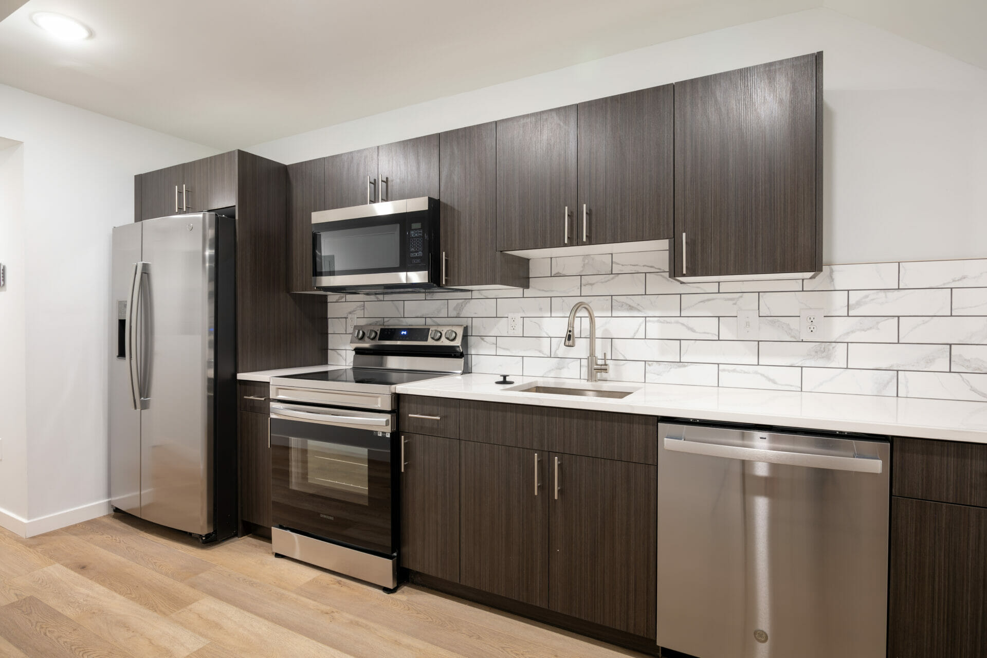 645 Brooklyn st - unit 2 (4 of 15)